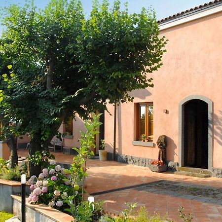 La corte di Bafè B&B Slow Life Zafferana Etnea Extérieur photo