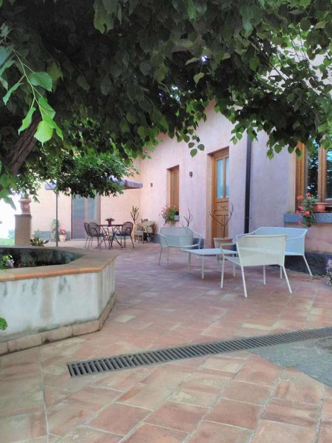 La corte di Bafè B&B Slow Life Zafferana Etnea Extérieur photo