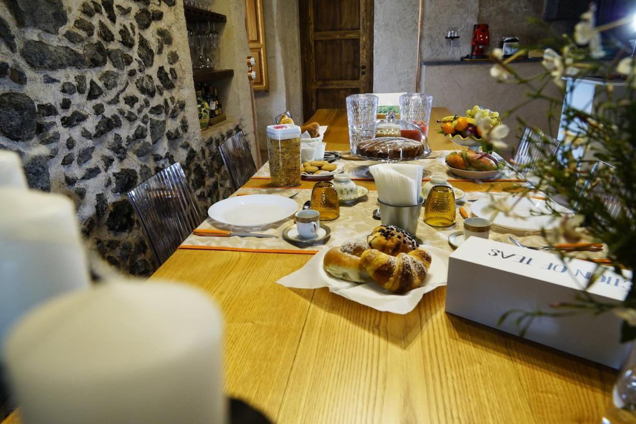 La corte di Bafè B&B Slow Life Zafferana Etnea Extérieur photo